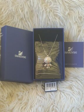 Discontinued Collector Item Swarovski Erika Pendant 935433- New In Box With Tag